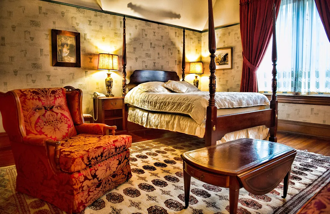 The Gables At Stirling Guest Hotel-1